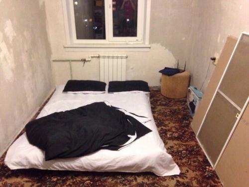 Вот итог моей недавней приобретенной комнаты в коммунальной квартире после проведенного ремонта!