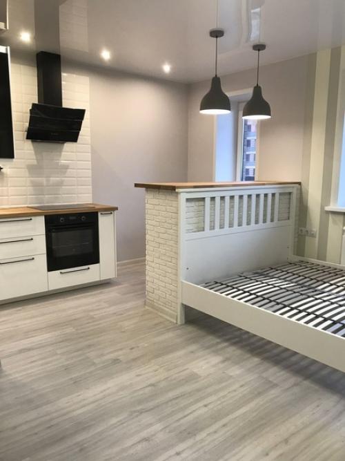 Буквально на днях начали заезжать в нашу долгожданную студию в новостройке, прождали 3 года. 04