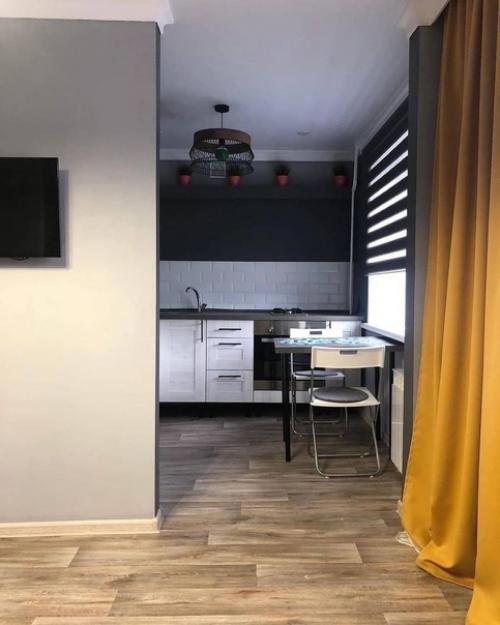 Сделали небольшую перепланировочку и превратили свою однушку в студию. 03