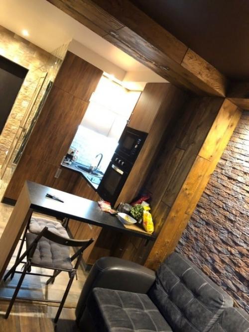 У нас была однушка, но как правило одной комнаты весьма мало и мы решили сделать двушку. 06