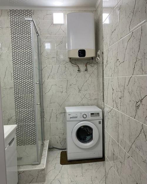 Я хотел бы представить вам ремонт, выполненный в нашей трех комнатной квартире несколько лет назад. 07