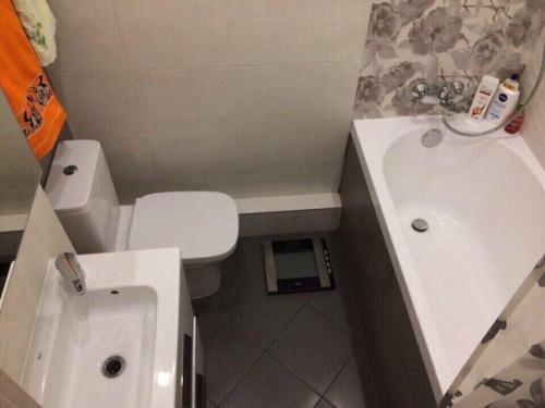 Сделали ремонт на кухне и в ванной комнате. 03