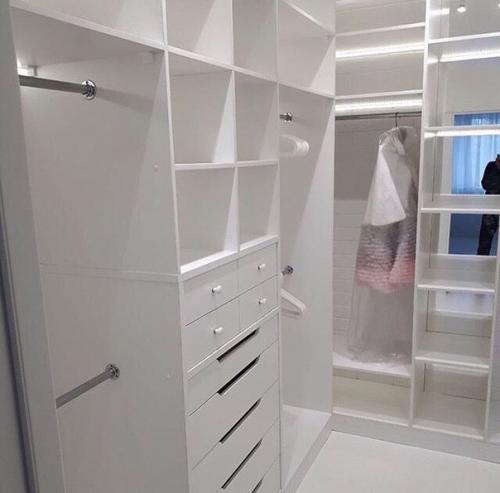 Решил порадовать свою жену. 06