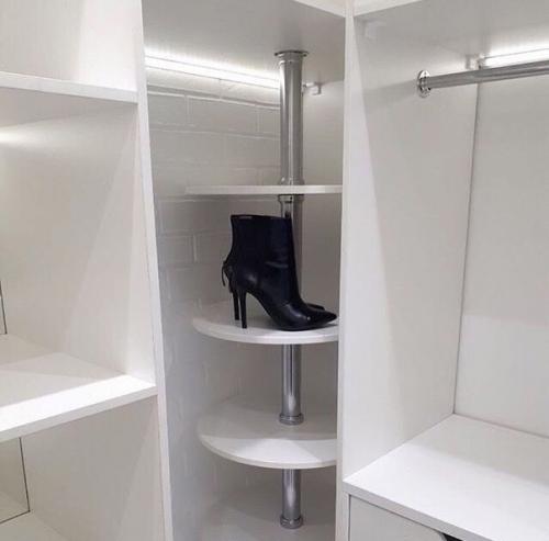 Решил порадовать свою жену. 04