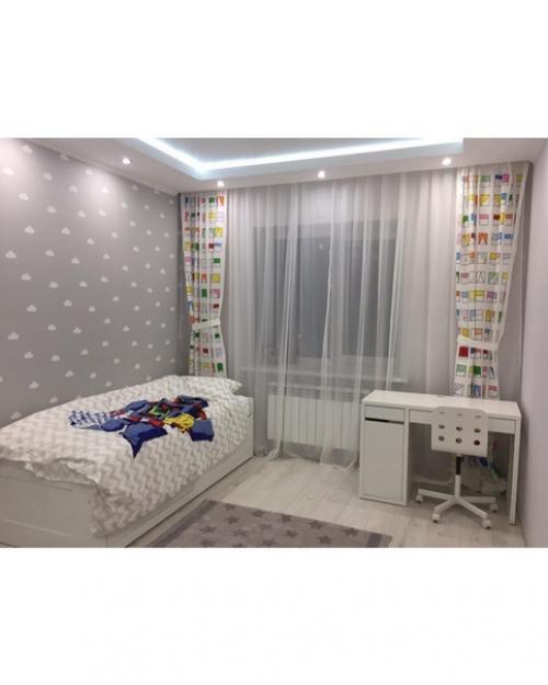 Вот сделали ремонт в детской, но вот теперь в замешательстве, получилось как то слишком много серого, надо было добавить побольше ярких цветов. 03