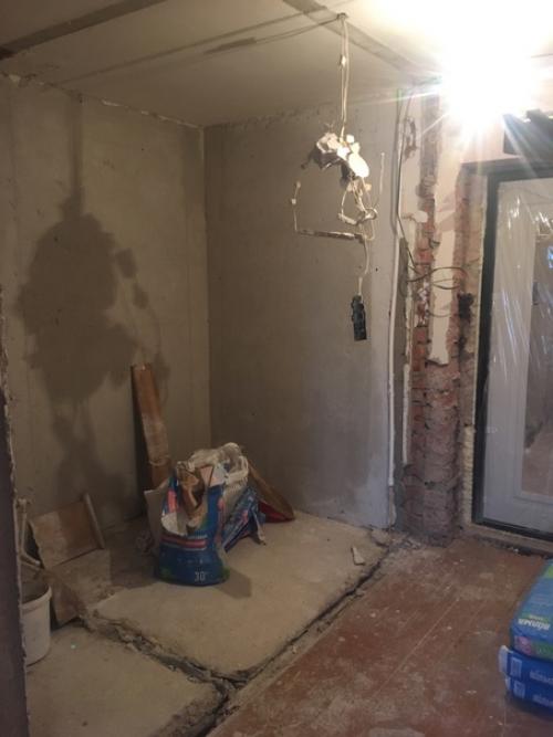 Весь ремонт вышел нам в 80 т, объединили ванную комнату и туалет в один санузел. 01