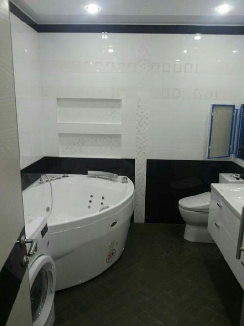 Показываю свою ванную комнату.