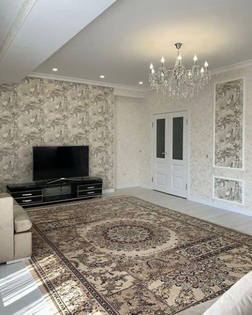 Я хотел бы представить вам ремонт, выполненный в нашей трех комнатной квартире несколько лет назад. 03