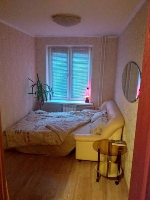 Сделал ремонт комнаты всего за пару дней плотной работы. 02