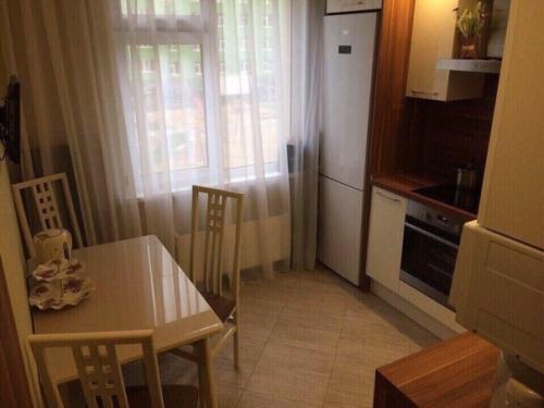 Сделали ремонт на кухне и в ванной комнате. 01