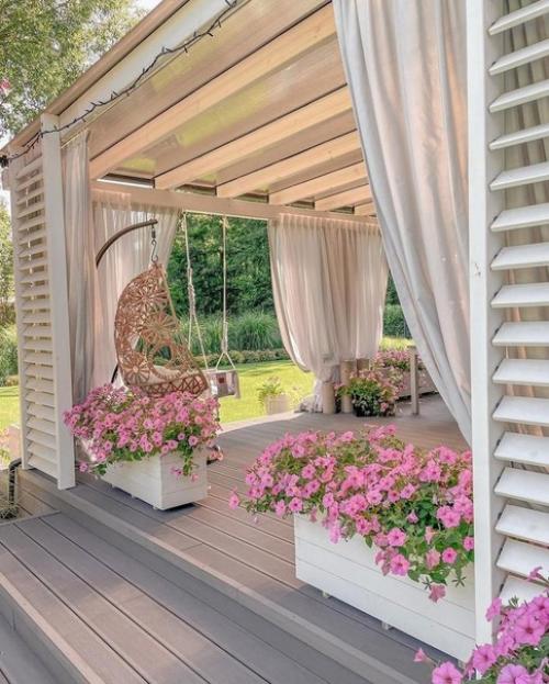 Домик из сказки.