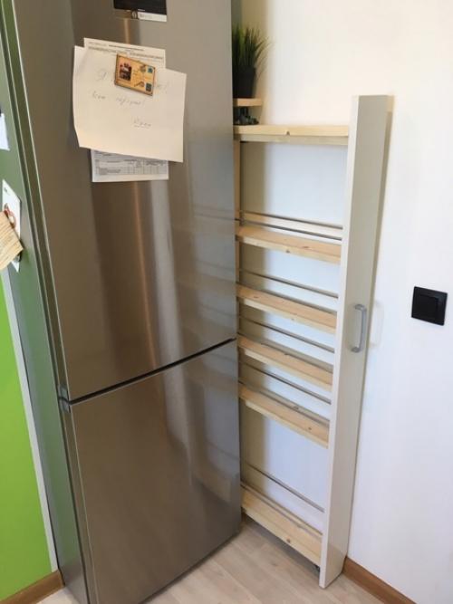 Как то увидел у вас выдвижную мини полочку, для эффективного хранения на кухне.