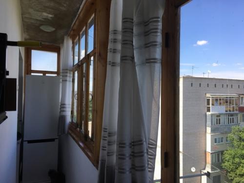 Отремонтировали лоджию и сделали что то вроде небольшой комнатки.