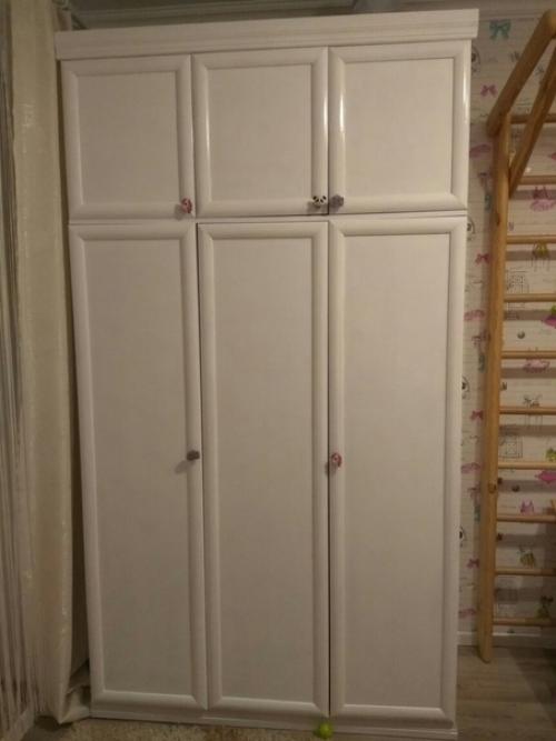 Решив не выбрасывать вещь, нам было жалко расставаться с ней, поэтому мы решили поручить ее мастеру. 01