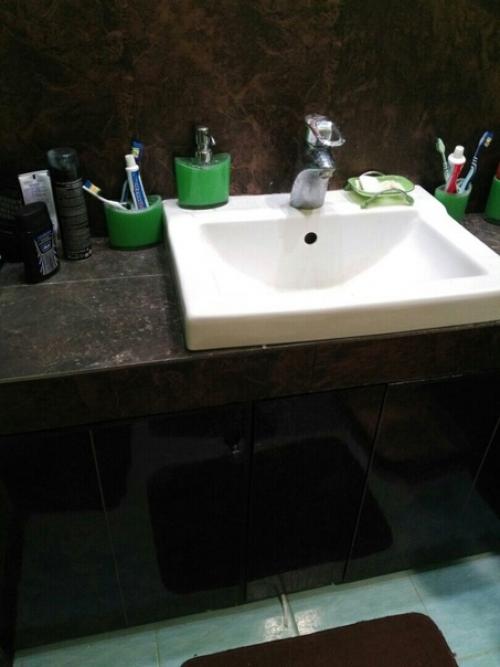 Вот так мы свой санузел оформили. 02