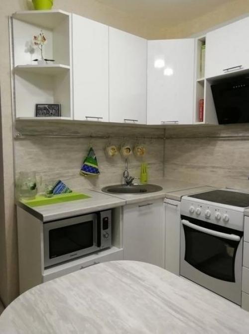 Маленькая кухня. В которой есть всё, что нужно. 01