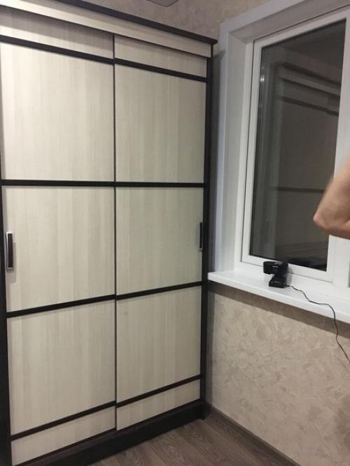 Отремонтировали лоджию и сделали что то вроде небольшой комнатки. 06