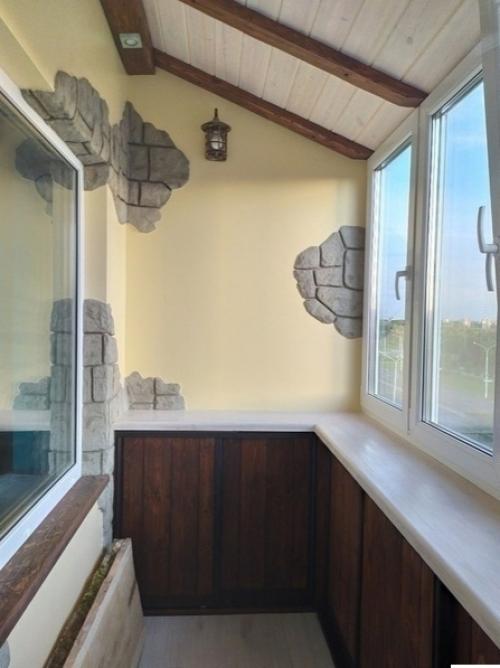 Привели в порядок балкон у себя в квартире. 03