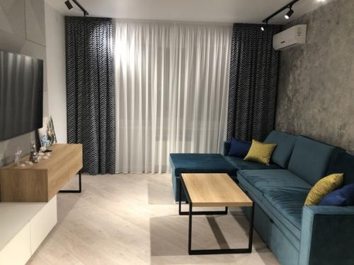 Решили, что если добавить некоторую мебель в нашу квартиру в стиле лофт, будет верным решением.