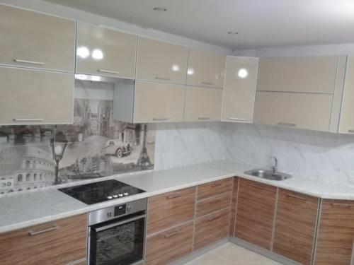 Демонстрирую вам свою кухню, а именно гарнитур, который мы установили.