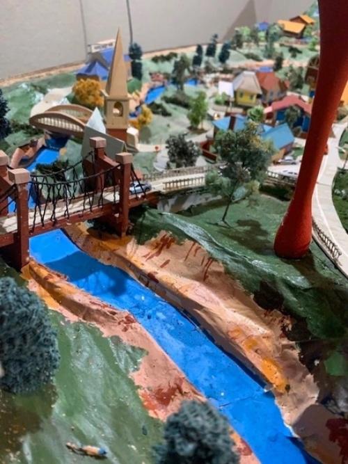 Хочу признаться!  Я своему внуку вот такую забавную штуку сделал. 01