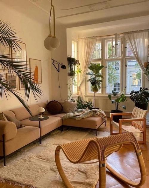 Есть вот эта магическая атмосфера, которая меня всегда цепляла. 02