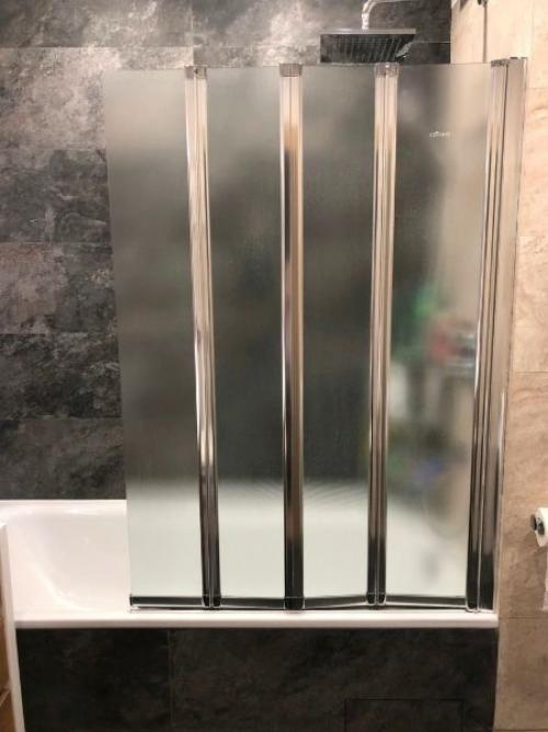 Основную часть ремонта делали мы сами, но то в чем была самая сложность мы нанимали специалистов. 03