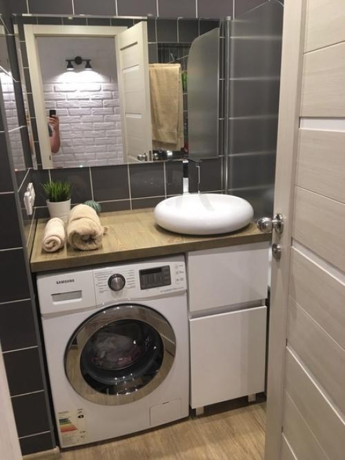 Моя элегантная ванная комната с туалетом.