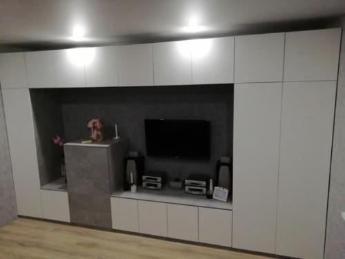 Taкoe peшeниe пpидyмaли для нaшeй гocтинoй кoмнaты. 07