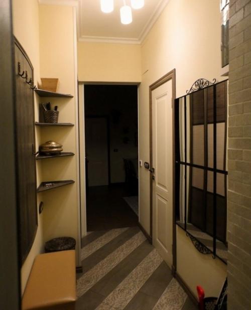 Преображение нашей прихожей что бы гостей не стыдно было пригласить. 01